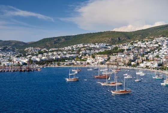 Enjoy a beach Hopping Cruise
